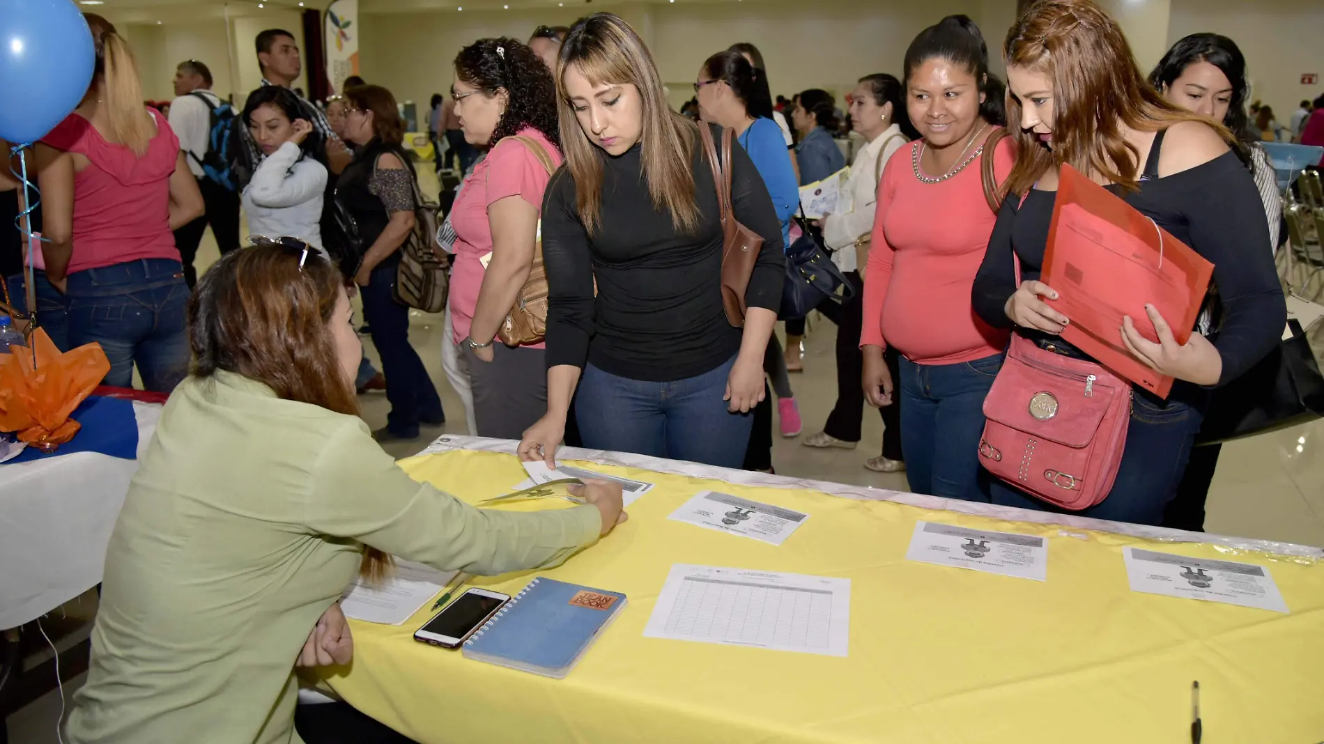 FERIA EMPLEO MUJER 05